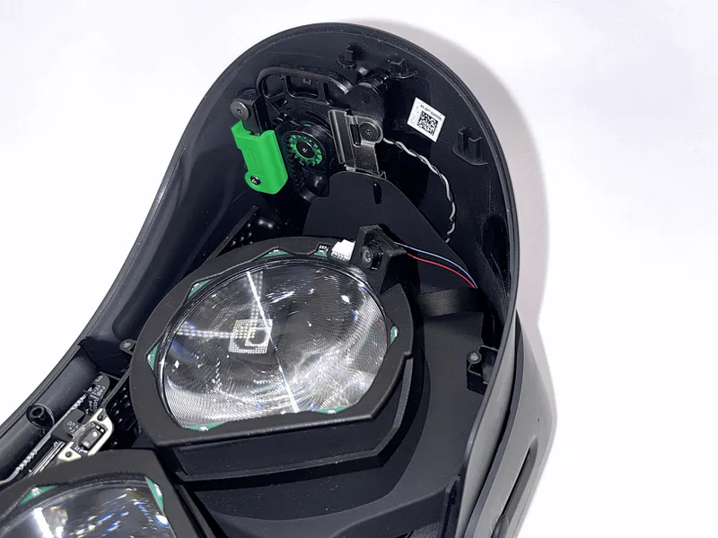 Close-up of the left side cable routing