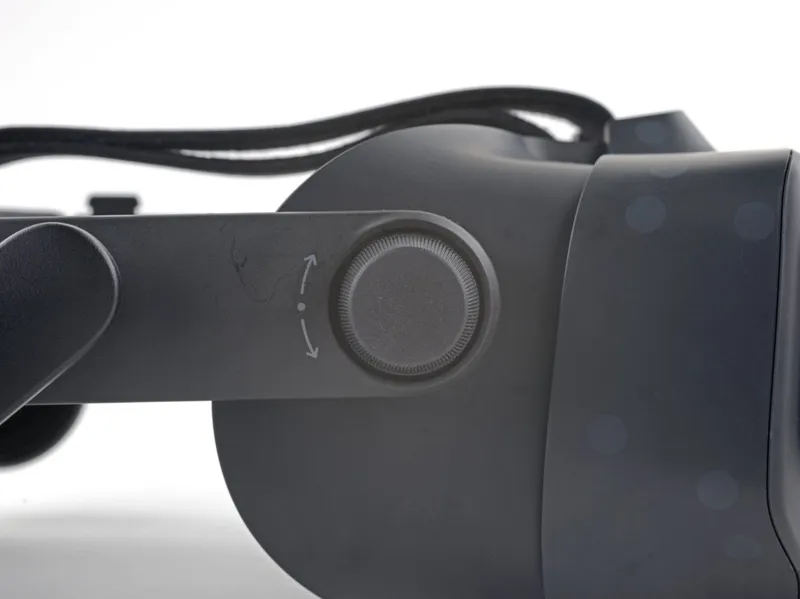 FOV adjustment knob on the Valve Index